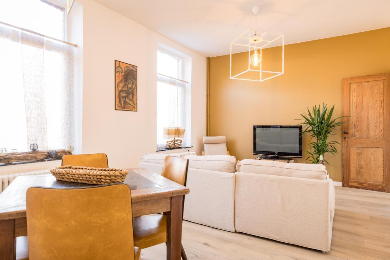 In - Chaleureux Dans Le Centre De Apartment Huy