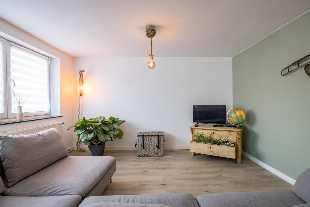 Apartment In - Chaleureux Dans Le Centre De Huy