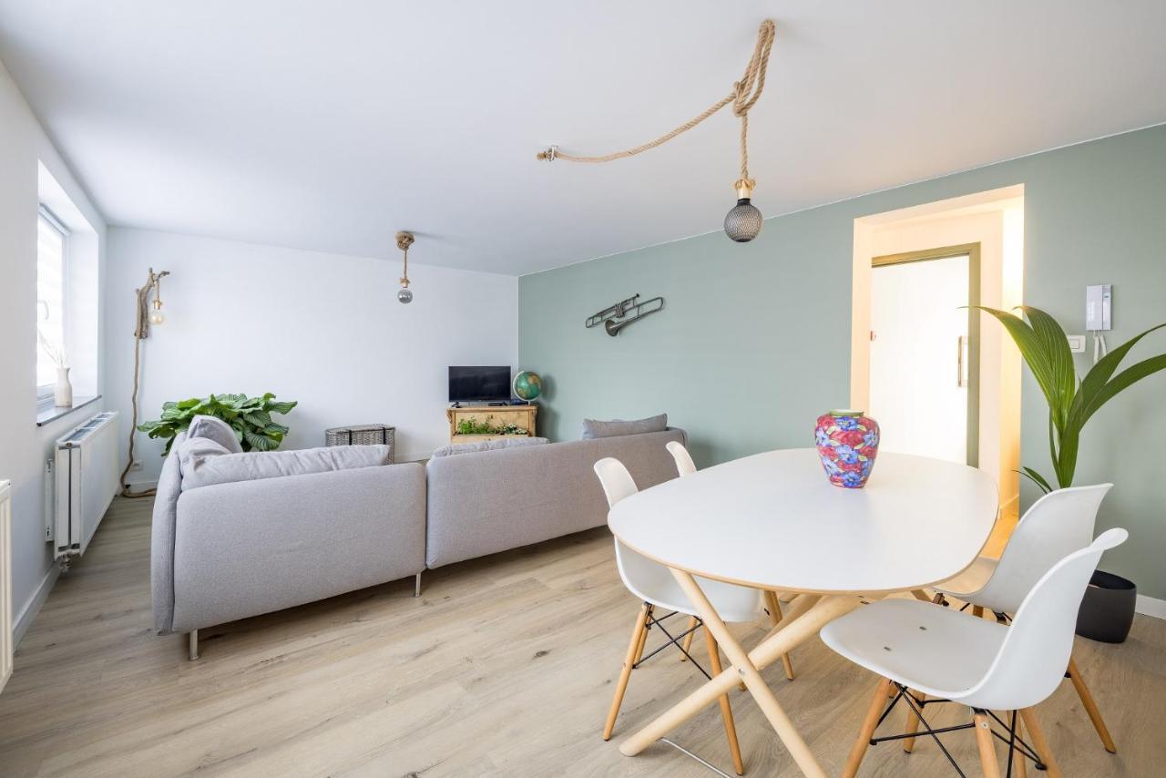 Apartment In - Chaleureux Dans Le Centre De